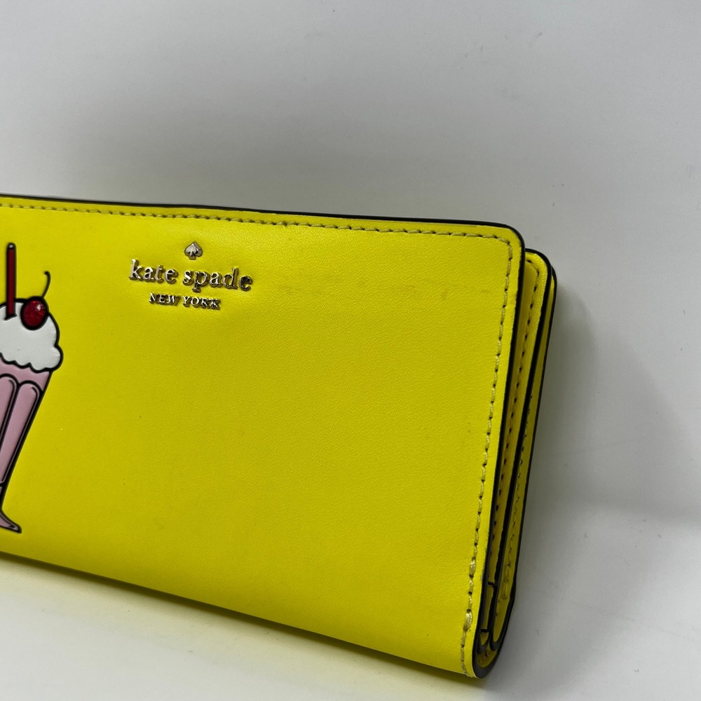 Kate Spade Archie Comics New York Yellow Milkshake Bifold Wallet Zip Around - Picture 2 of 8
